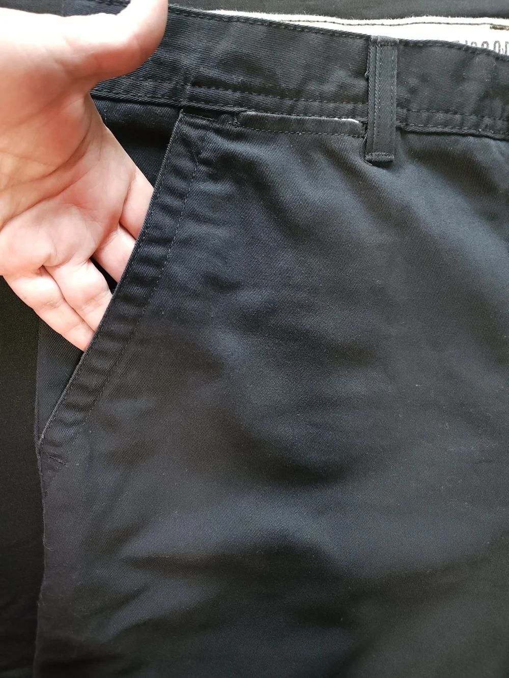 Free World Men's Flat-Front Discord Relax Black Chino Shorts